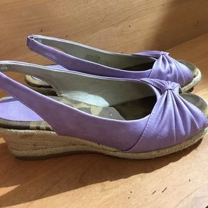 Easy Street Wedge Peep-toe. 7.5M